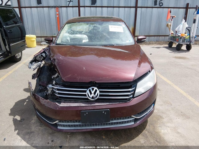 2013 Volkswagen Passat 2.5l Se მანქანა იყიდება აუქციონზე, vin: 1VWBP7A38DC104646, აუქციონის ნომერი: 45365025