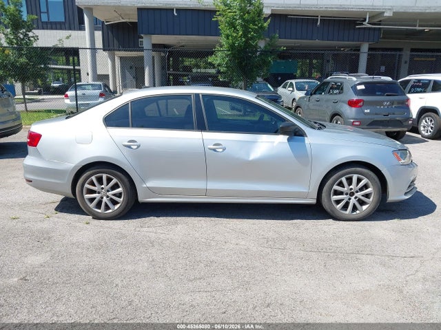 3VWD17AJ9FM329779 Volkswagen Jetta 1.8t Se