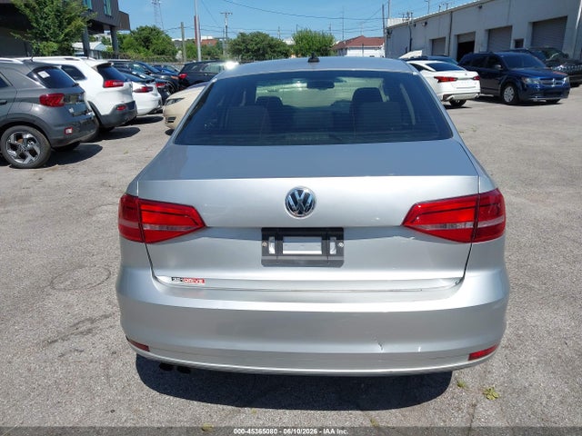 3VWD17AJ9FM329779 Volkswagen Jetta 1.8t Se