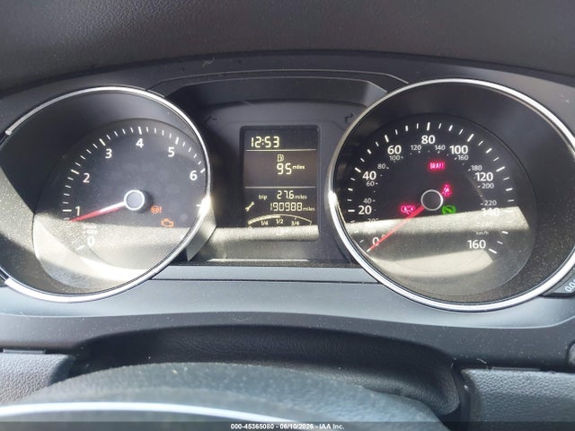 3VWD17AJ9FM329779 Volkswagen Jetta 1.8t Se