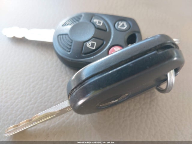 45365128 :رقم المزاد ، 3LNHM26176R601011 vin ، 2006 Lincoln Zephyr مزاد بيع