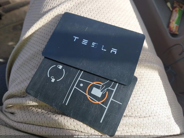 45365178 :رقم المزاد ، 7SAYGDEF4NF540644 vin ، 2022 Tesla Model Y Performance Dual Motor All-wheel Drive مزاد بيع