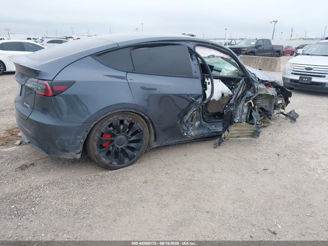 45365178 :رقم المزاد ، 7SAYGDEF4NF540644 vin ، 2022 Tesla Model Y Performance Dual Motor All-wheel Drive مزاد بيع