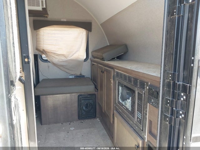 45365277 :رقم المزاد ، 7J3S1EB13NS006228 vin ، 2022 Sunray Motorhome مزاد بيع