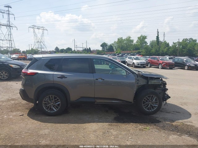 5N1AT3AB9MC828688 Nissan Rogue S Intelligent Awd
