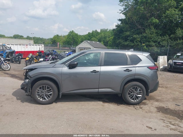 5N1AT3AB9MC828688 Nissan Rogue S Intelligent Awd