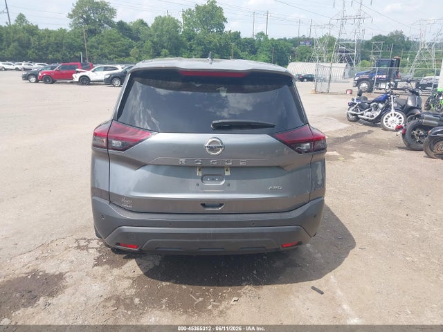 5N1AT3AB9MC828688 Nissan Rogue S Intelligent Awd