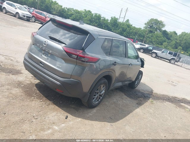 5N1AT3AB9MC828688 Nissan Rogue S Intelligent Awd