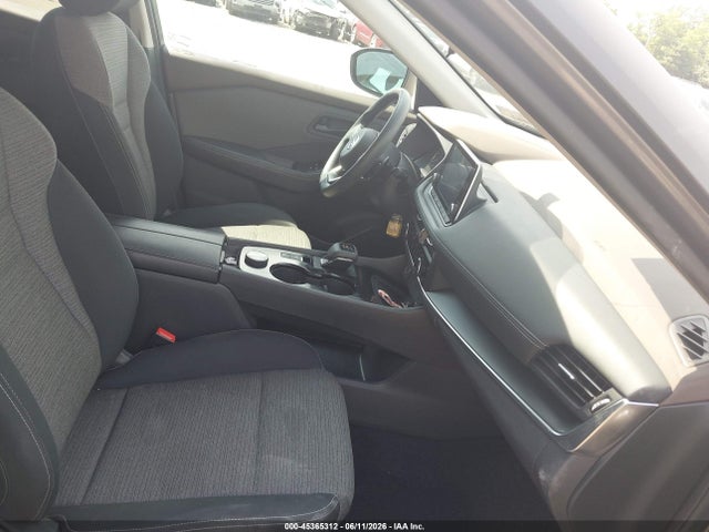 5N1AT3AB9MC828688 Nissan Rogue S Intelligent Awd