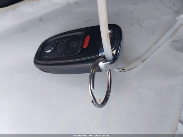 2011 Audi A4 2.0t Premium მანქანა იყიდება აუქციონზე, vin: WAUEFAFL5BN030349, აუქციონის ნომერი: 45365330