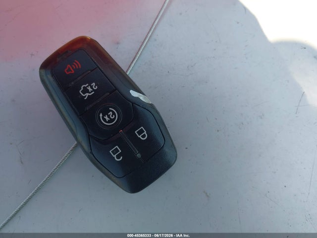45365333 :رقم المزاد ، 1FM5K8D8XGGB77246 vin ، 2016 Ford Explorer Xlt مزاد بيع