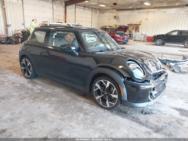 Продажа на аукционе авто 2025 Mini Hardtop Cooper S, vin: WMW23GD0XS2W16019, номер лота: 45365357