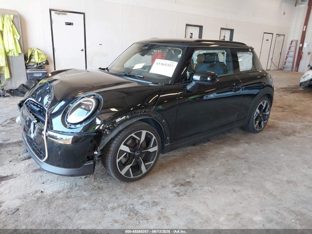 Продажа на аукционе авто 2025 Mini Hardtop Cooper S, vin: WMW23GD0XS2W16019, номер лота: 45365357