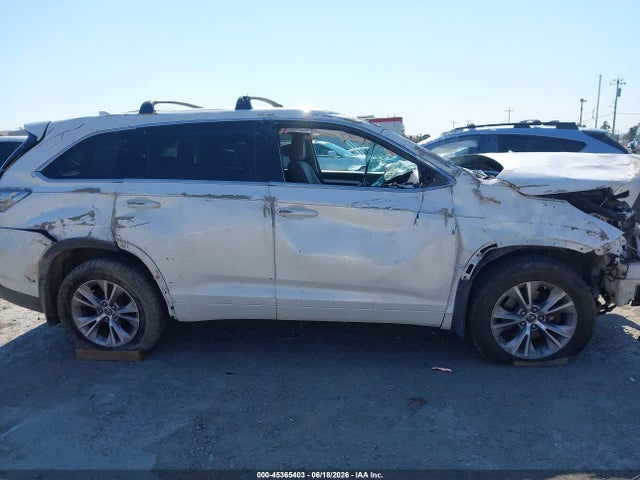 Toyota Highlander Le Plus V6 2016 5TDBKRFHXGS242144 Image 19
