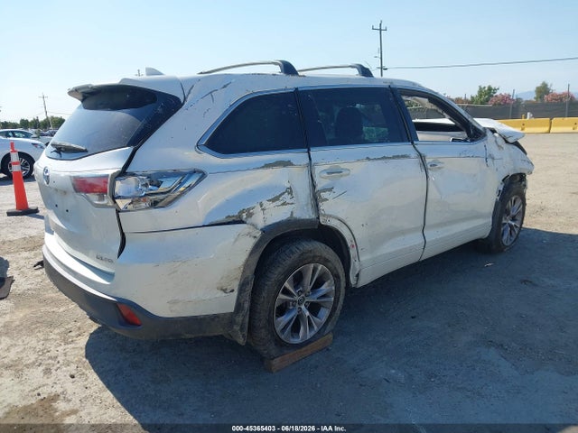 Toyota Highlander Le Plus V6 2016 5TDBKRFHXGS242144 Image 4