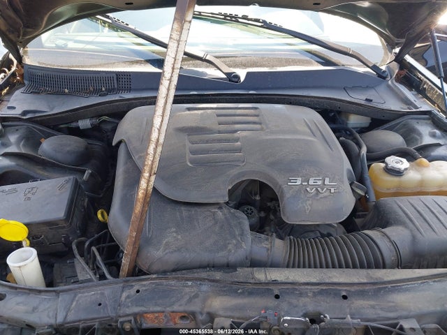 45365538 :رقم المزاد ، 2C3CCAEG6EH230987 vin ، 2014 Chrysler 300c مزاد بيع