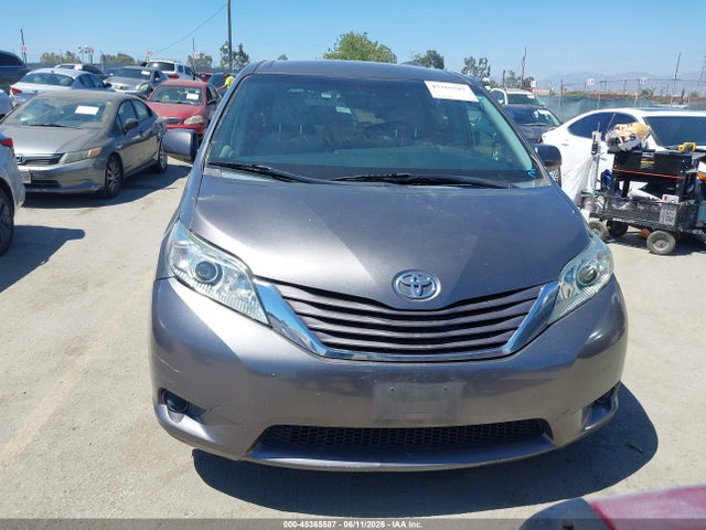 Продаж на аукціоні авто 2015 Toyota Sienna Le 8 Passenger, vin: 5TDKK3DC4FS583509, номер лоту: 45365587