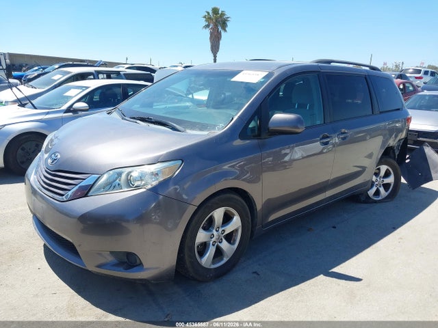 Продаж на аукціоні авто 2015 Toyota Sienna Le 8 Passenger, vin: 5TDKK3DC4FS583509, номер лоту: 45365587