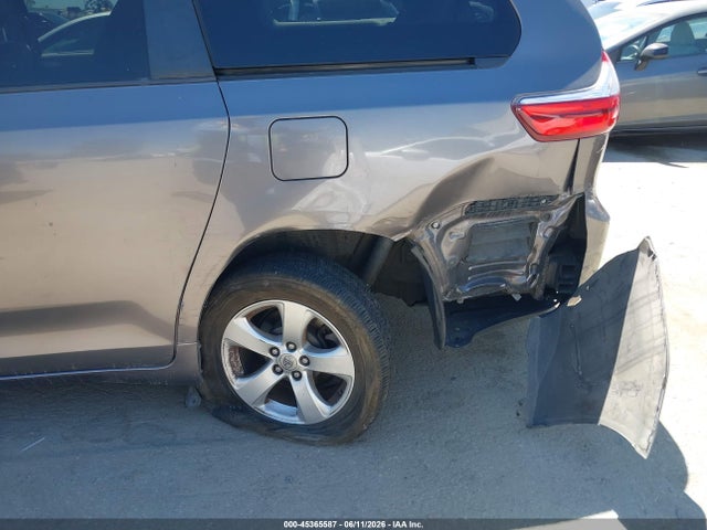 Продаж на аукціоні авто 2015 Toyota Sienna Le 8 Passenger, vin: 5TDKK3DC4FS583509, номер лоту: 45365587