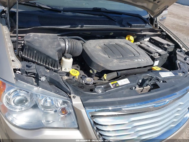 2016 Chrysler Town & Country Limited Platinum მანქანა იყიდება აუქციონზე, vin: 2C4RC1GG5GR207068, აუქციონის ნომერი: 45365616