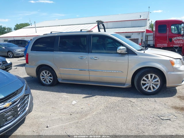 2016 Chrysler Town & Country Limited Platinum მანქანა იყიდება აუქციონზე, vin: 2C4RC1GG5GR207068, აუქციონის ნომერი: 45365616
