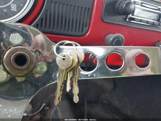 45365644 :رقم المزاد ، 1112027916 vin ، 1971 Volkswagen Beetle مزاد بيع