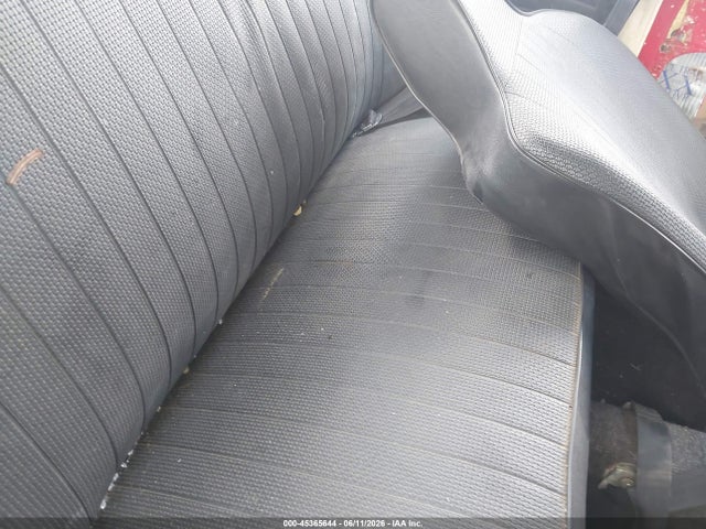 45365644 :رقم المزاد ، 1112027916 vin ، 1971 Volkswagen Beetle مزاد بيع