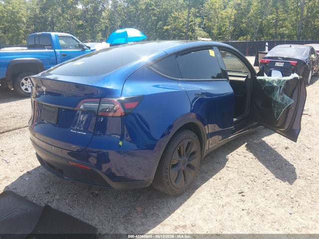 7SAYGAEE1SF290314 Tesla Model Y Long Range Dual Motor All-wheel Drive