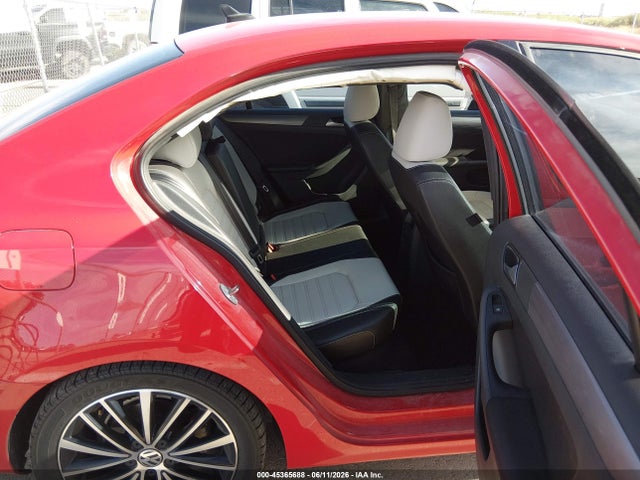 3VWD17AJ8GM304695 Volkswagen Jetta 1.8t Sport