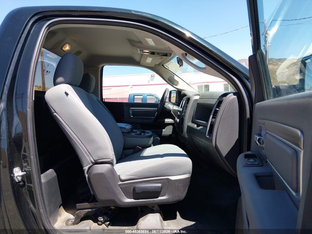 3C6JR6DG4HG764744 RAM 1500 Tradesman 4x2 8&#039; Box
