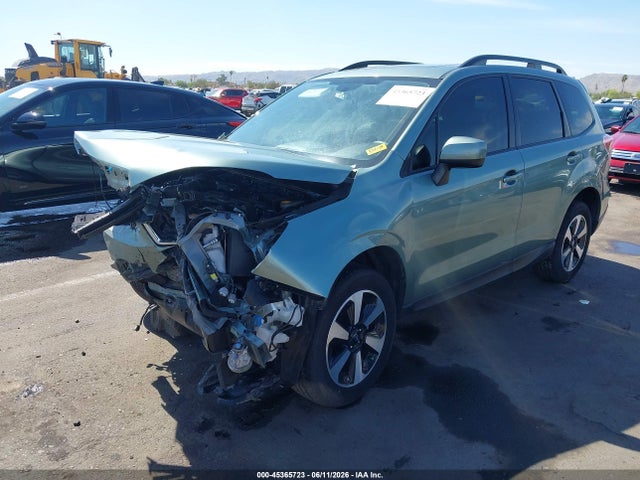 Subaru Forester 2.5i Premium 2017 JF2SJAGCXHH470756 Image 2