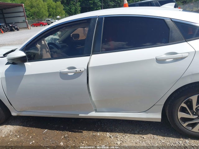 Honda CIVIC EX 2018 19XFC2F75JE013286 Image 15