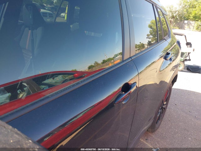 7MUFBABG8RV040654 Toyota Corolla Cross Hybrid Nightshade Edition