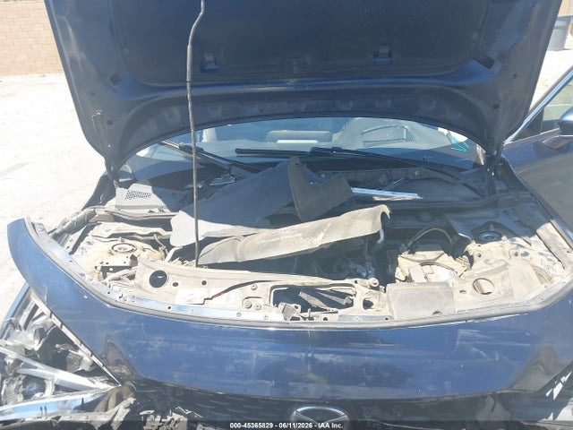 Mazda Mazda3 Premium Package 2019 3MZBPAEM0KM101753 Image 10