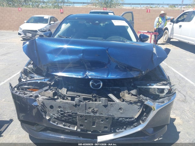 Mazda Mazda3 Premium Package 2019 3MZBPAEM0KM101753 Image 12