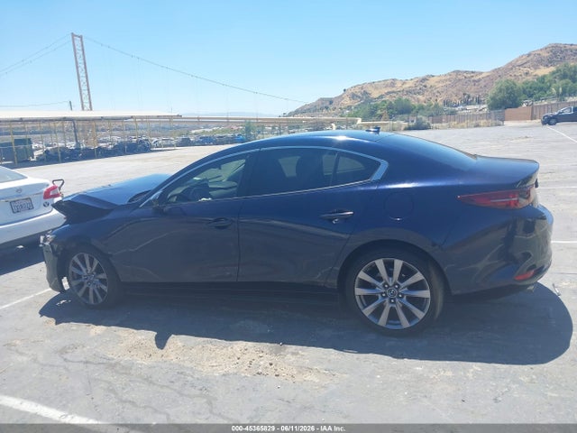 Mazda Mazda3 Premium Package 2019 3MZBPAEM0KM101753 Image 14