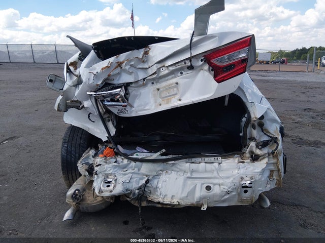 Продажа на аукционе авто 2018 Honda Accord Lx, vin: 1HGCV1F14JA170136, номер лота: 45365832