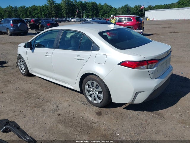 Toyota COROLLA LE 2025 5YFB4MDE3SP327737 Image 3