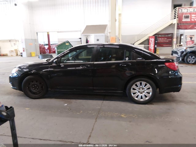 Chrysler 200 Touring 2014 1C3CCBBBXEN184974 Image 14