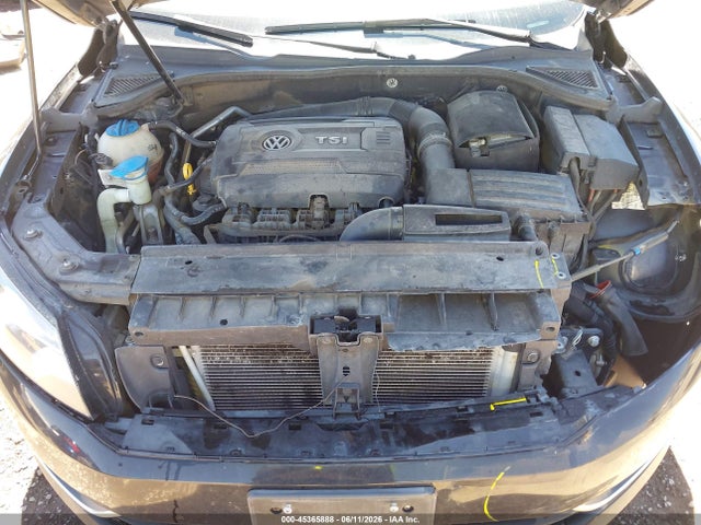 1VWAT7A33FC046049 Volkswagen Passat 1.8t Wolfsburg Edition