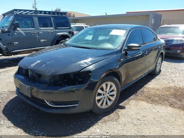 1VWAT7A33FC046049 Volkswagen Passat 1.8t Wolfsburg Edition