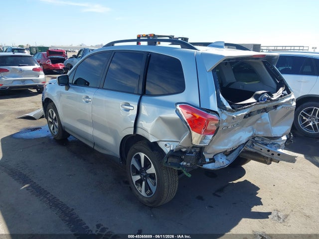 Subaru Forester 2.5i Premium 2017 JF2SJAGC4HH808247 Image 3