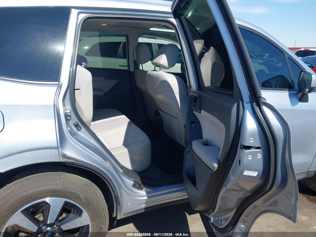 JF2SJAGC4HH808247 Subaru Forester 2.5i Premium