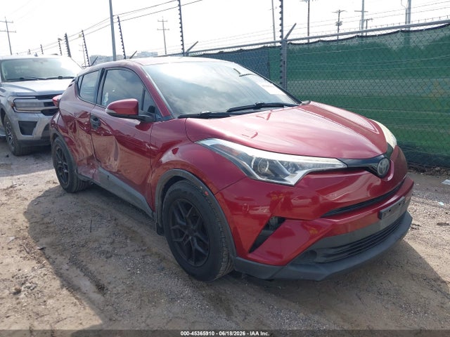 Toyota C-HR LE 2019 NMTKHMBX7KR097179 Image 1