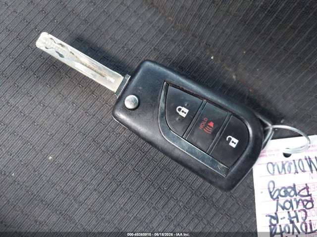 Toyota C-HR LE 2019 NMTKHMBX7KR097179 Image 11