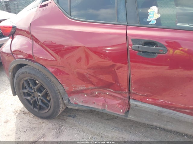 Toyota C-HR LE 2019 NMTKHMBX7KR097179 Image 6