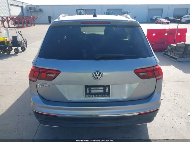 2020 Volkswagen Tiguan 2.0t Se/2.0t Se R-line Black/2.0t Sel მანქანა იყიდება აუქციონზე, vin: 3VV3B7AX8LM017840, აუქციონის ნომერი: 45365912