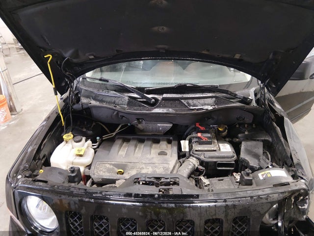 1C4NJRFB4GD522679 Jeep Patriot Latitude