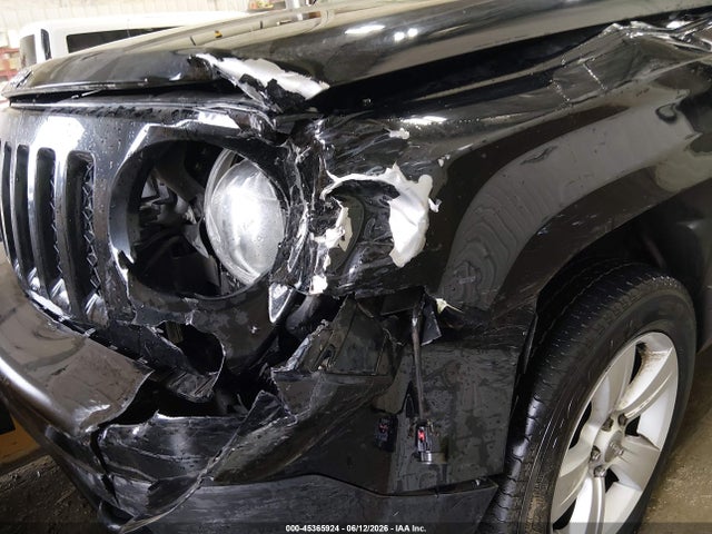 1C4NJRFB4GD522679 Jeep Patriot Latitude