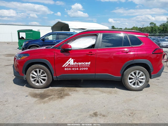 Toyota Corolla Cross Le 2022 7MUCAAAG2NV012639 Image 14
